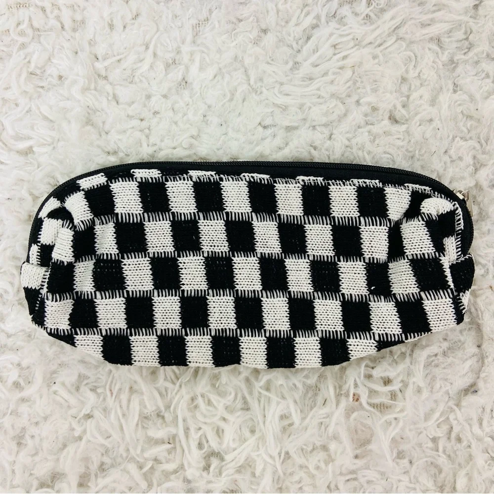 N/A stylish black